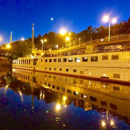 Florentina Boat Prag Dış mekan fotoğraf